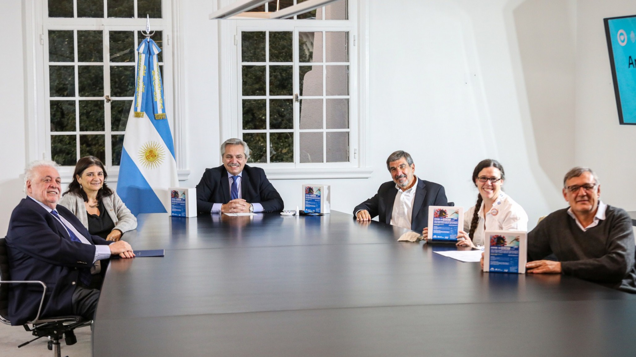 Ginés González García aseguró que con el nuevo test “se podrá tener el resultado en una hora y cuarto”