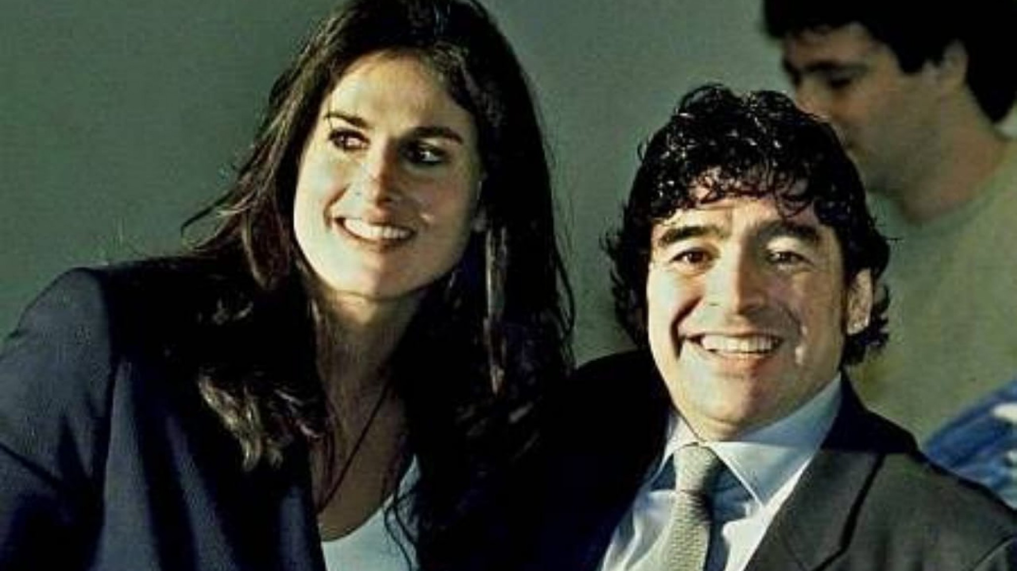 La foto que eligió Maradona para saludar Gabriela Sabatini