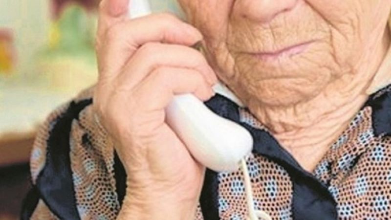 Les dijeron que les iban a desinfectar la plata y les robaron todos sus ahorros