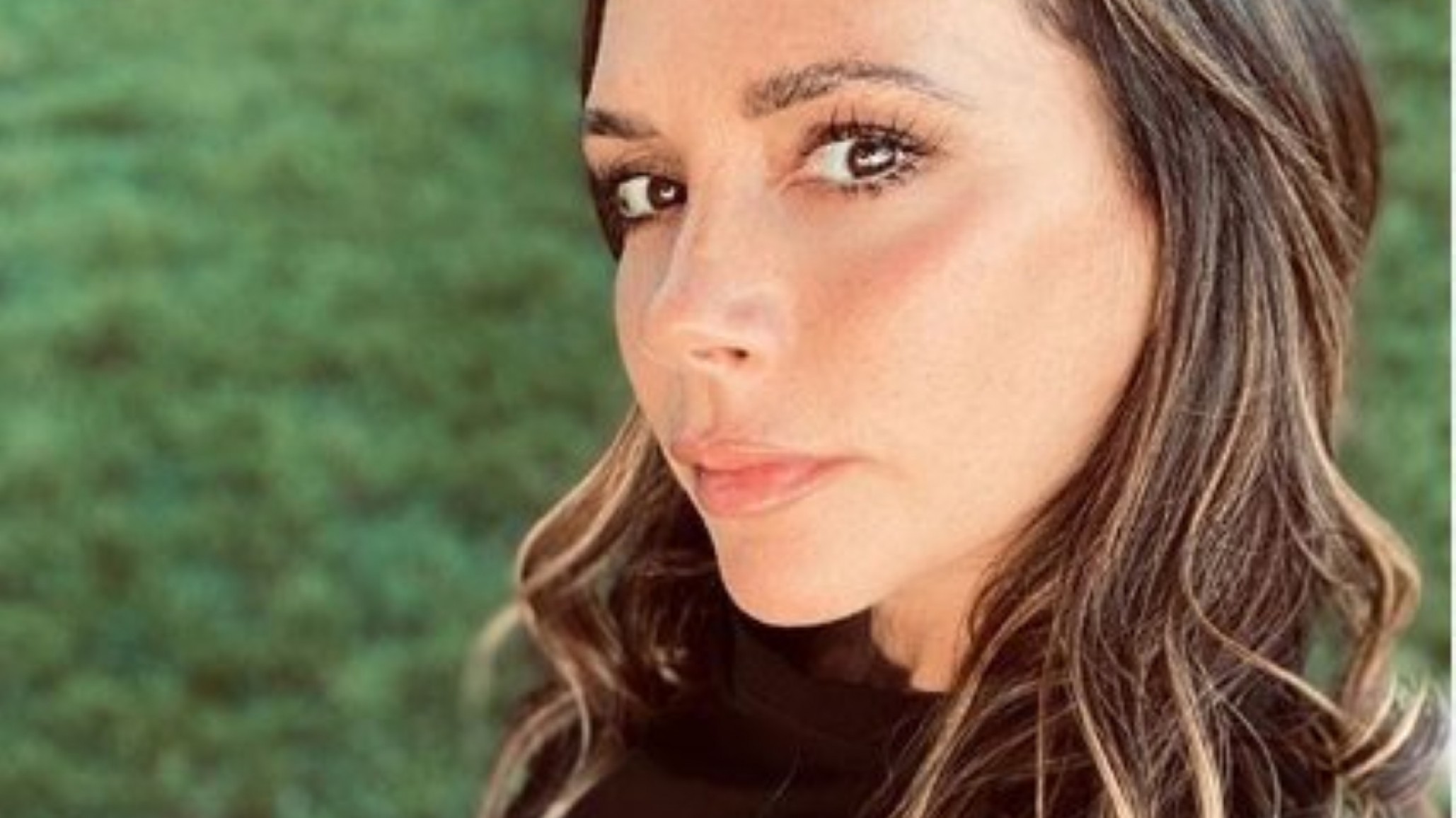 Victoria Beckham hizo un emotivo regalo para celebrar el cumpleaños de su papá a la distancia