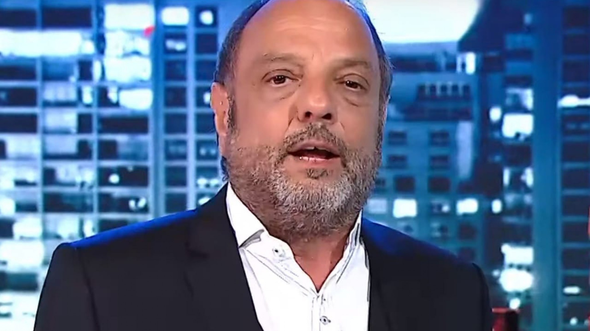 Baby Etchecopar polémico sobre la Villa 31: ‘Así como salen a vender merca, vayan a buscar barbijos para la villa’