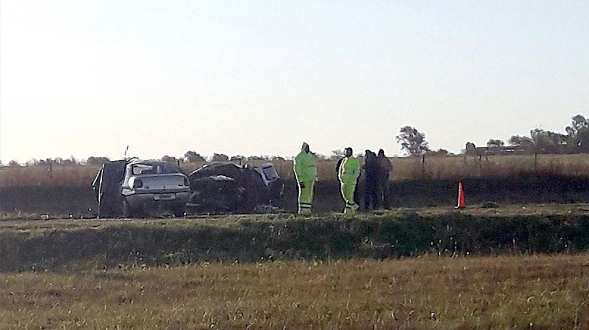 Tragedia: Violento choque frontal deja 3 muertos