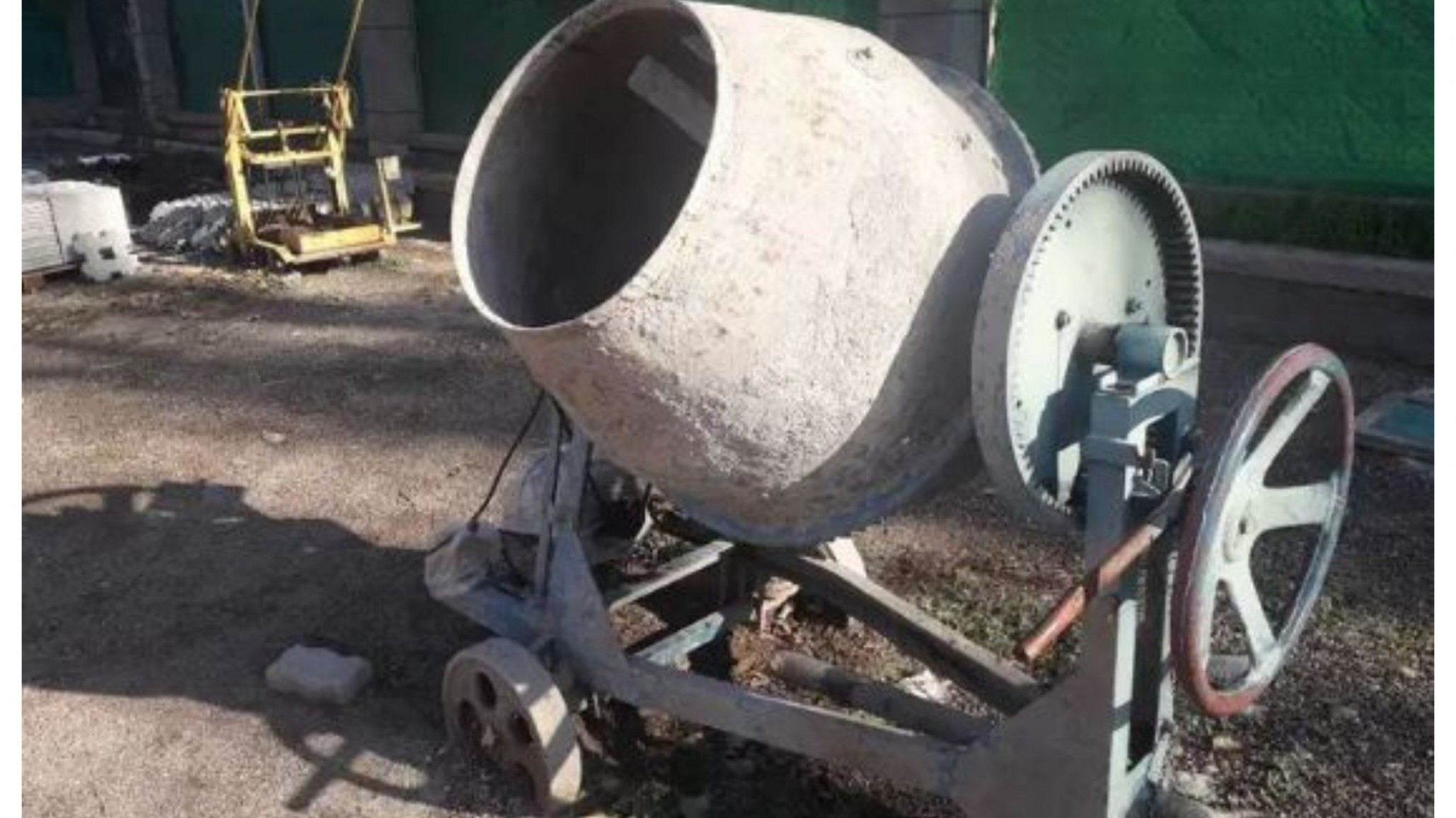 Dos intentos de robos en Comodoro coincidieron en la mercancía: se llevaban una hormigonera