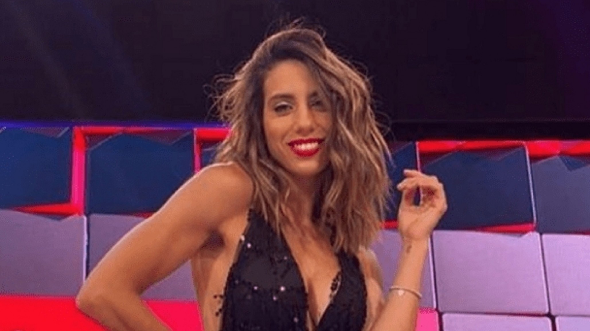 Cinthia Fernández y un seductor baile al ritmo de Lali