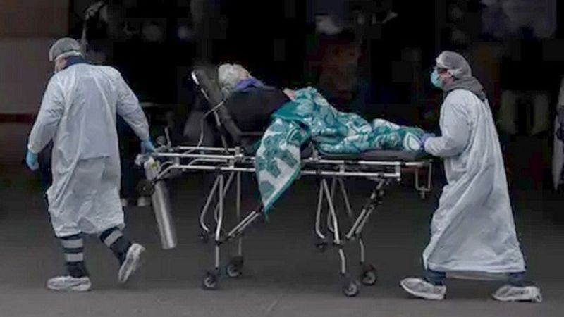 Chile en su peor momento del coronavirus: los médicos deben decidir a quién darle una cama