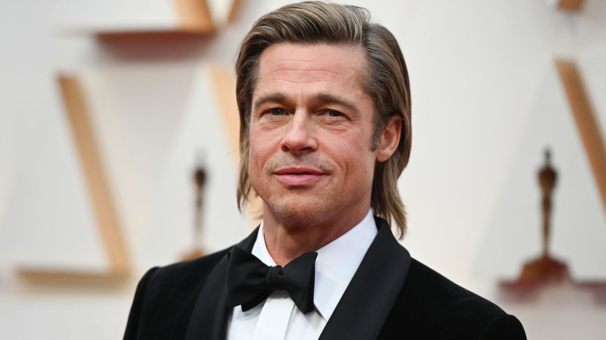Brad Pitt y un radical cambio de look ¿mejor o peor?