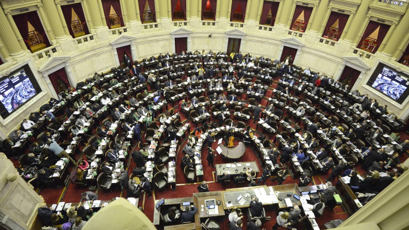 Diputados debate la regulación del teletrabajo