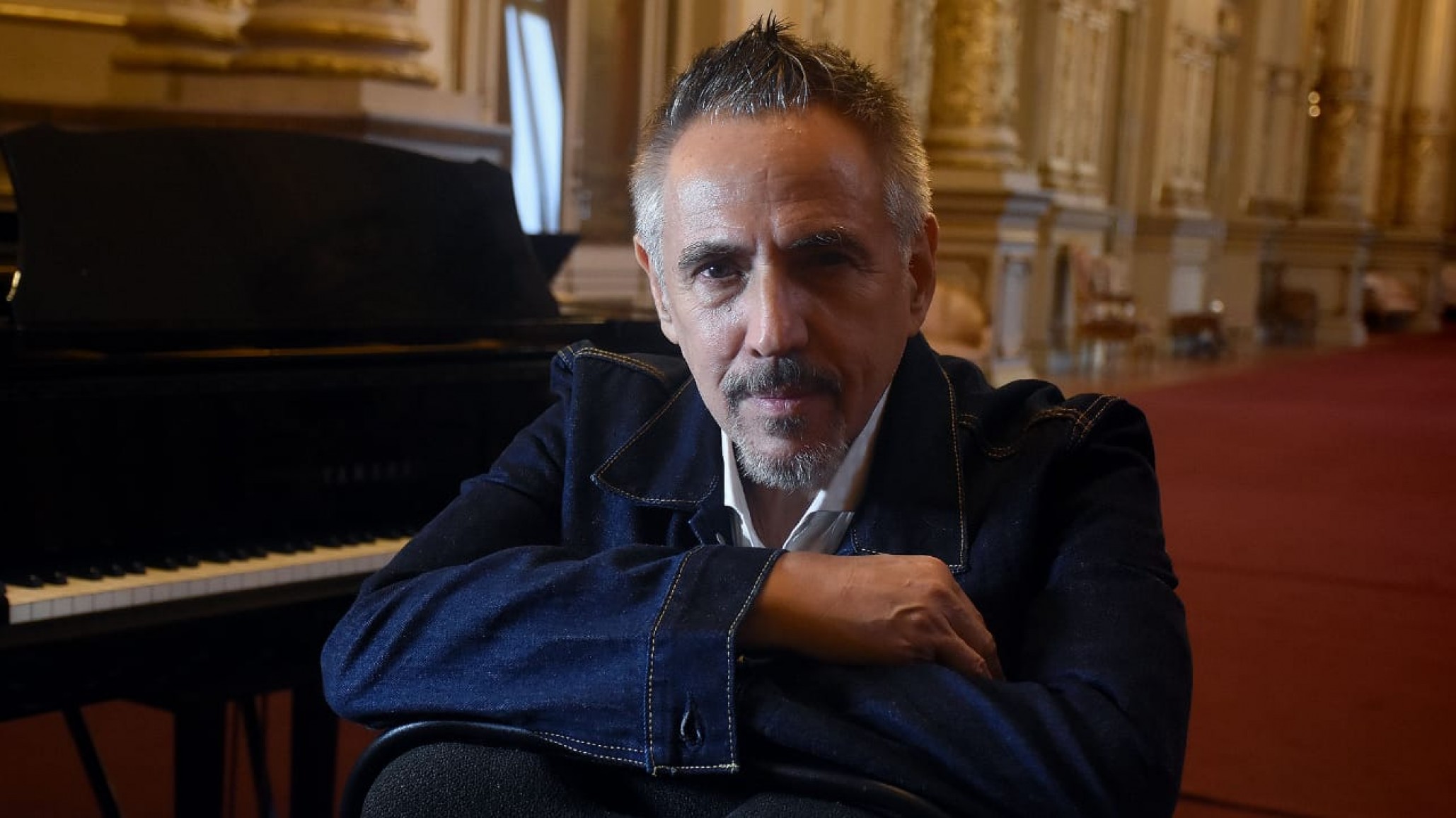 ¡Orgullo! Alejandro Lerner lanza ”Cambiar el Mundo” a beneficio de Médicos Sin Fronteras