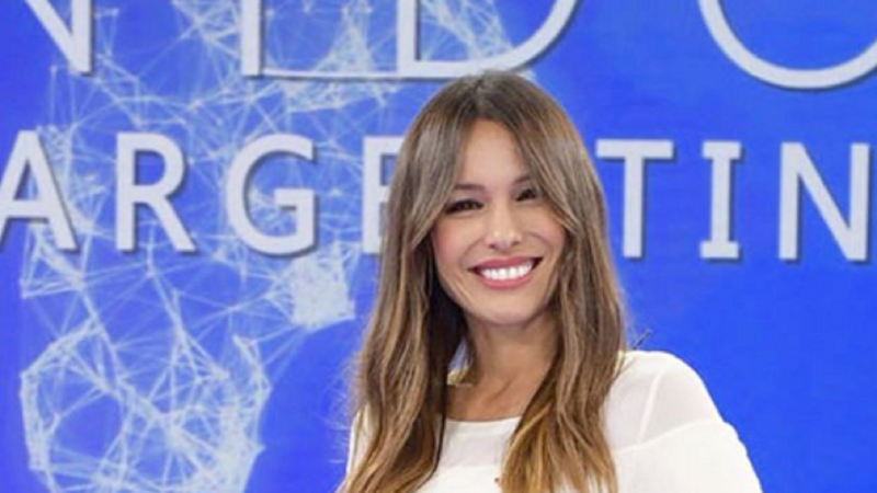 Un imponente vestido de Pampita será sorteado y por una buena causa