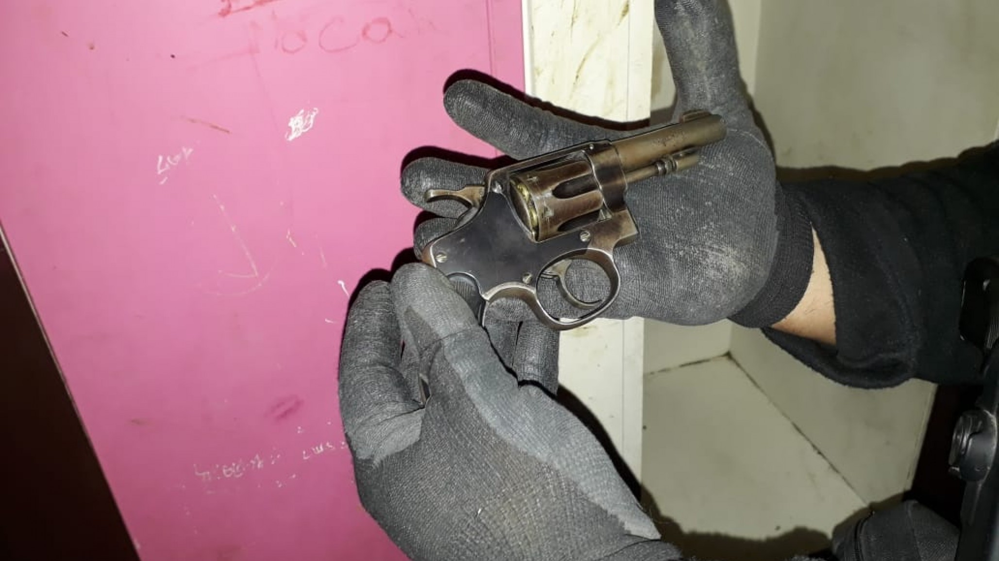 Comodoro: la policía secuestró armas tras enfrentamiento entre familias