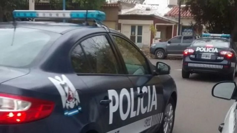 Falsos médicos y policías disfrazados se presentan con la excusa de hacer testeos