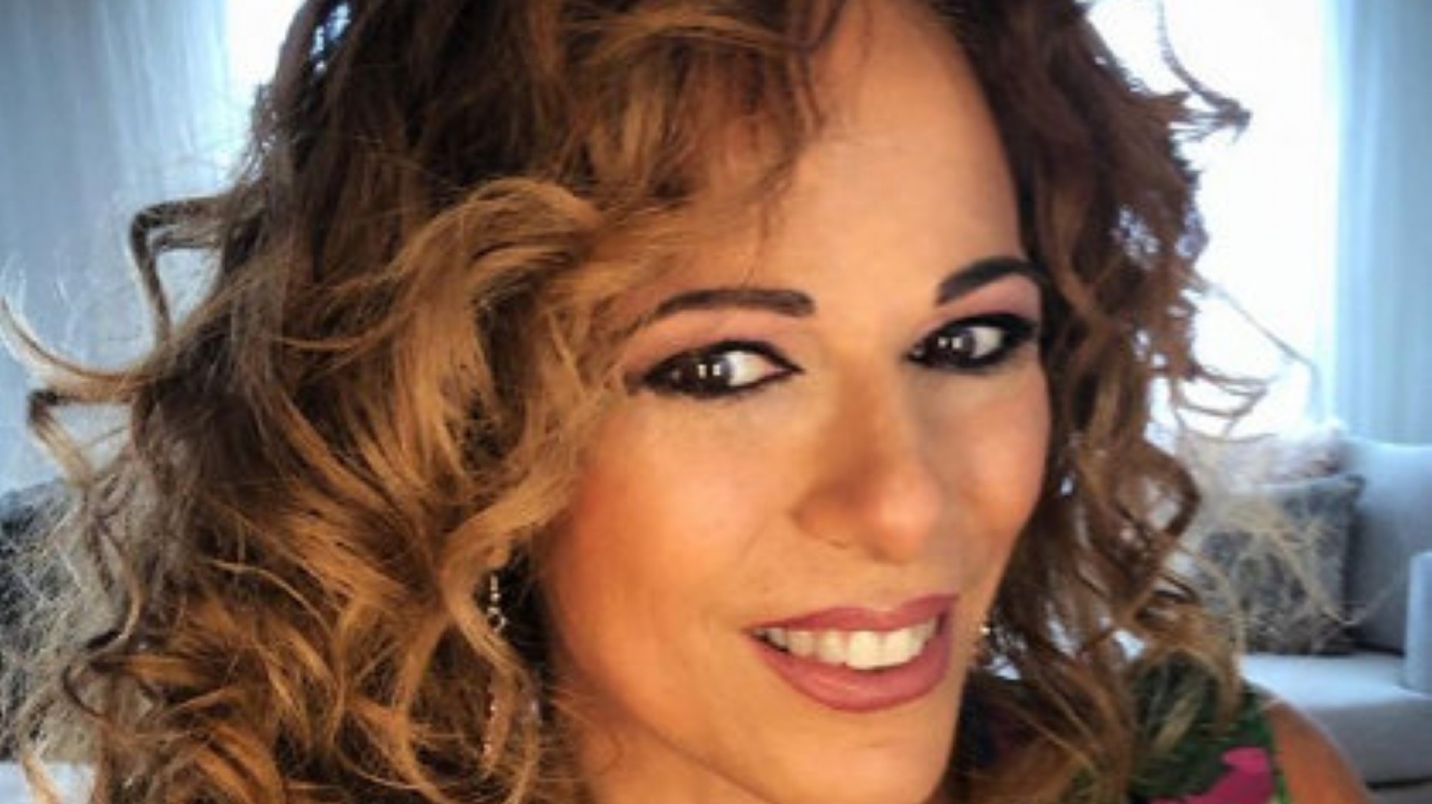 Iliana Calabró cumple años y recibió una sorpresa ¿quién fue el primero que la llamó?