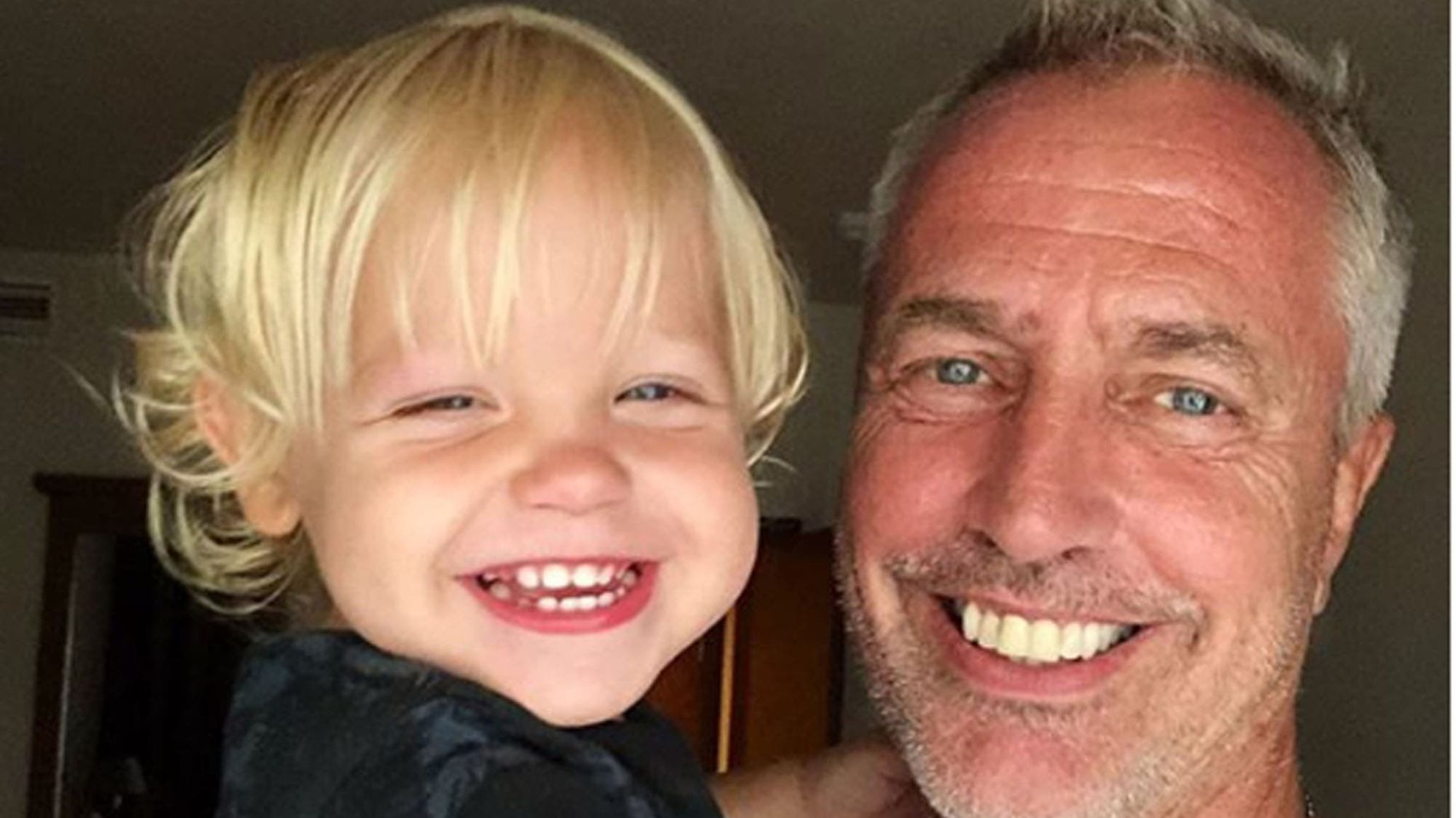 Marley y Mirko se vistieron de gala y anunciaron una futura hermanita