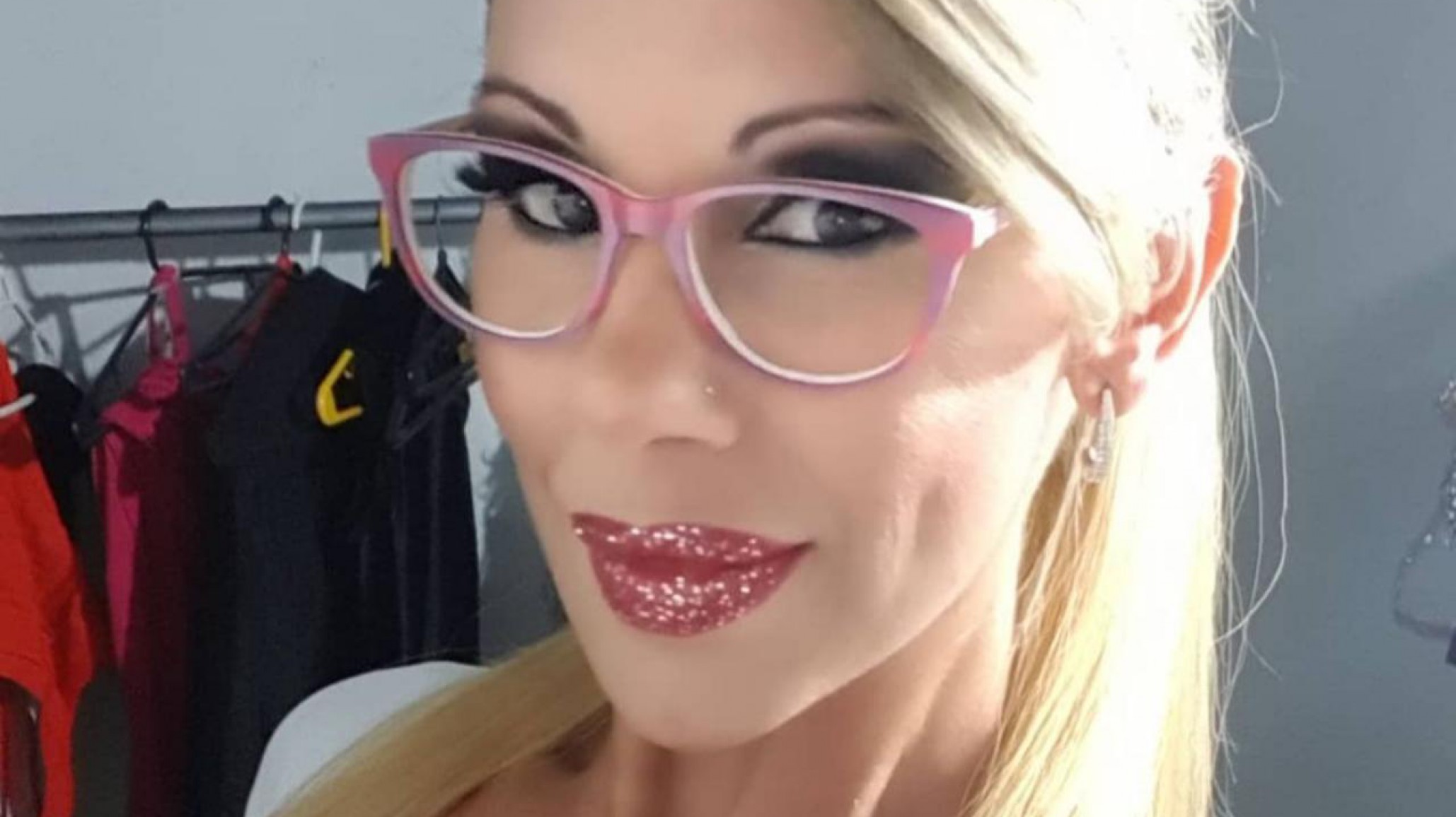 Moni Farro y un exigente entrenamiento de glúteos ¡Bomba!