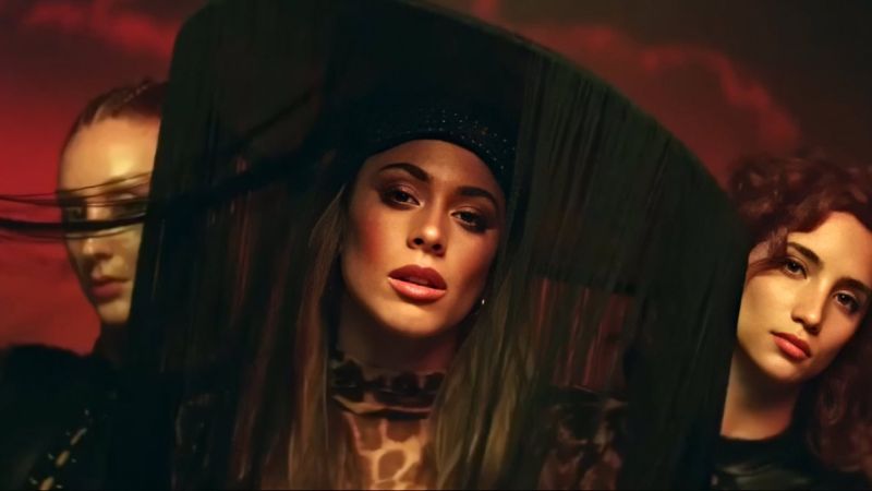 Tini Stoessel estrenó el video de “Bésame” junto a Reik y R3hab