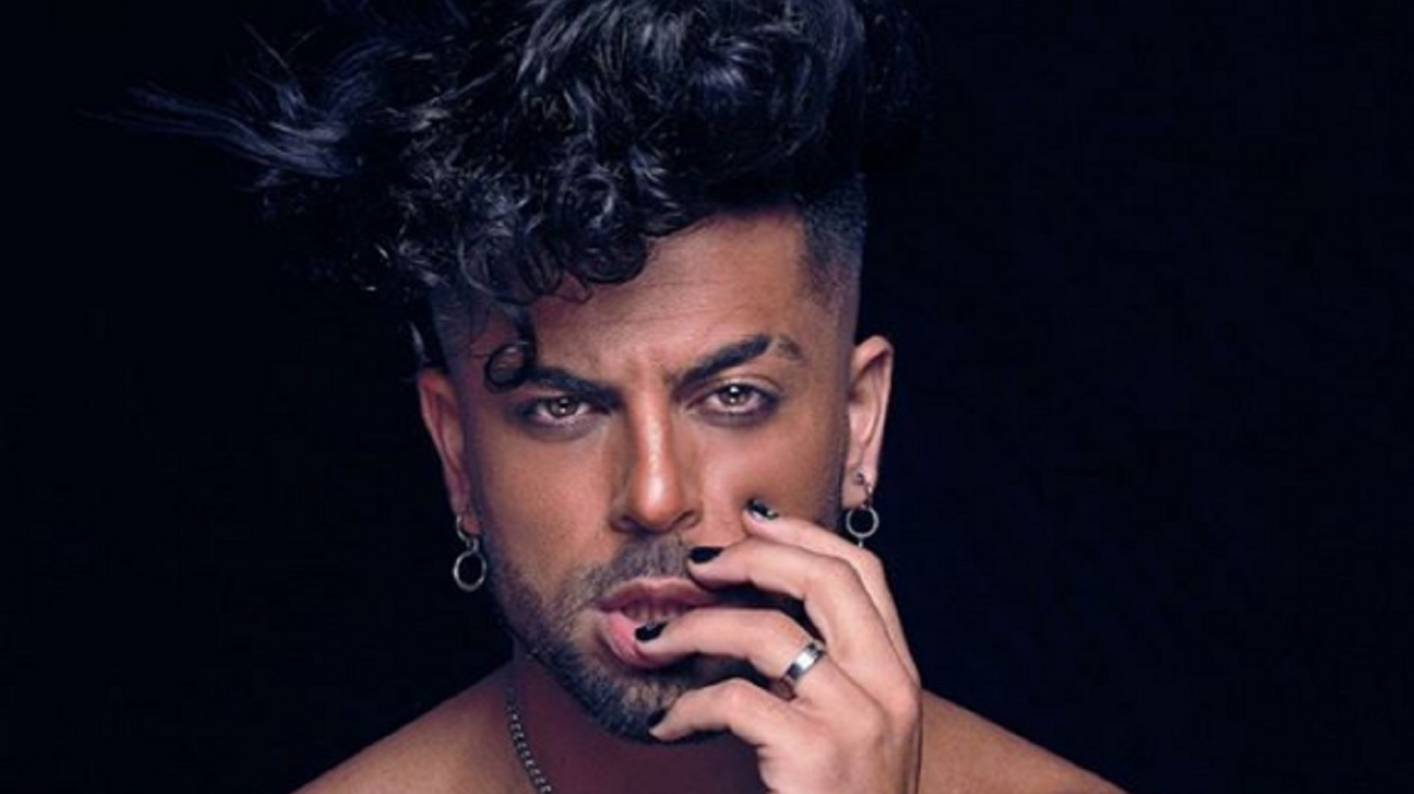 Facundo Mazzei rompe estereotipos: “Un hombre maquillado? Sí, Mabel no jodas!”