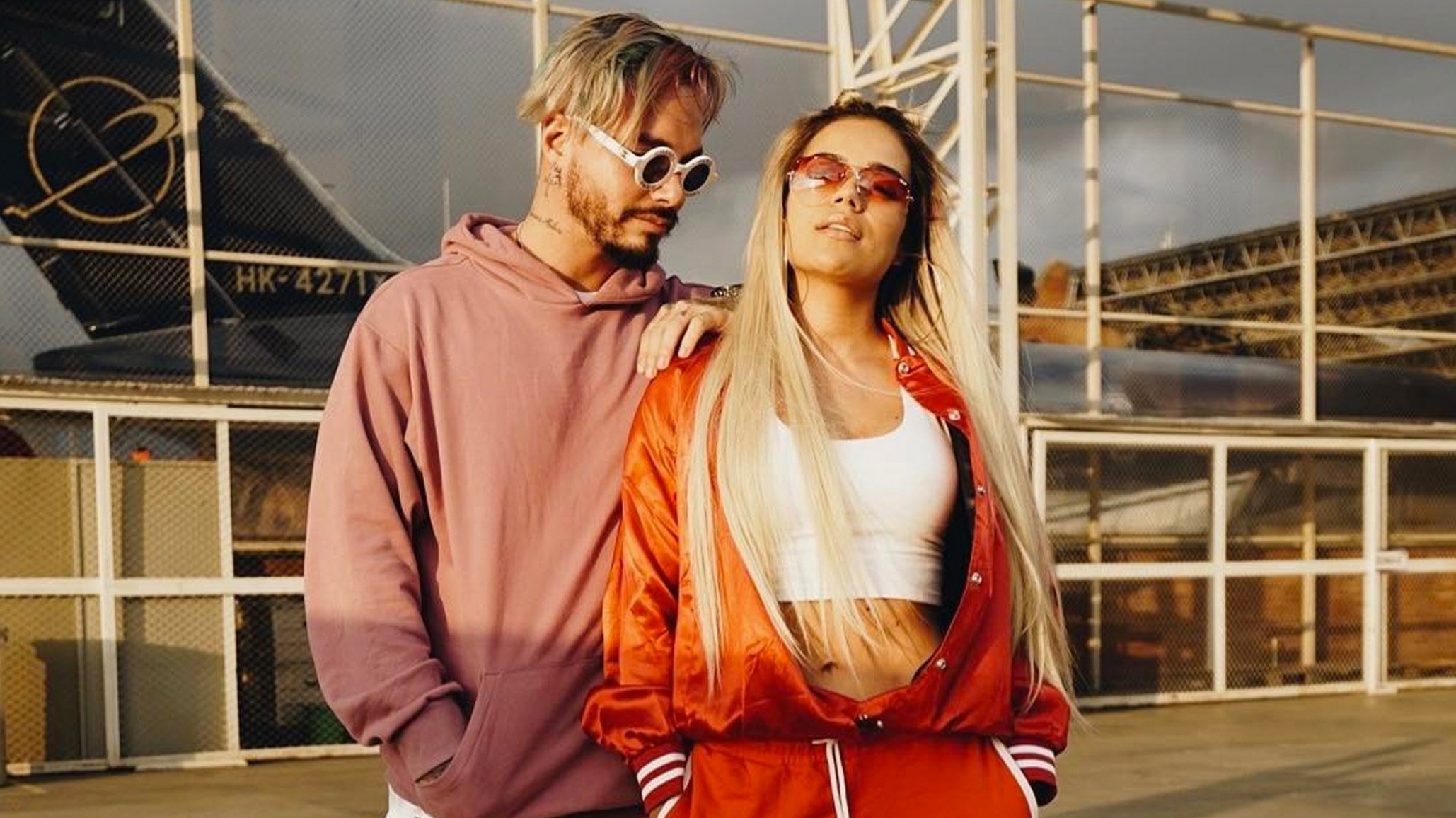 J Balvin y Karol G preocupados por la situación en Colombia