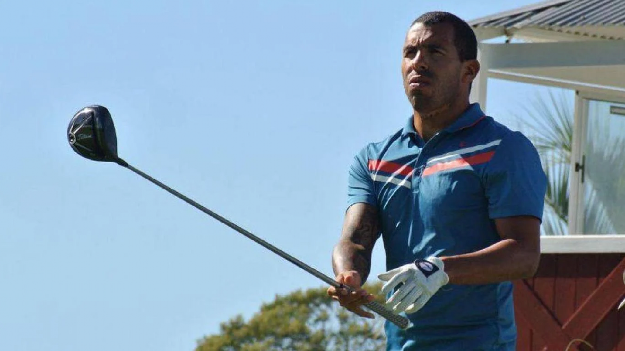 Carlos Tévez fue a Tandil a jugar al golf pero le impidieron entrar