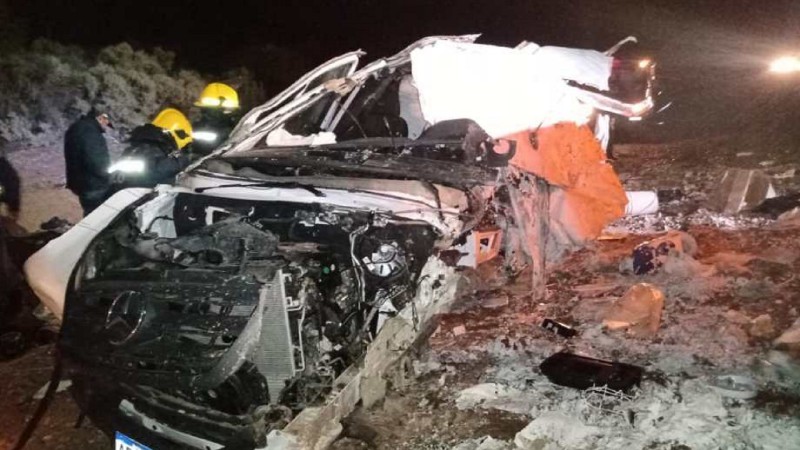 Adolescente muere en un brutal choque frontal