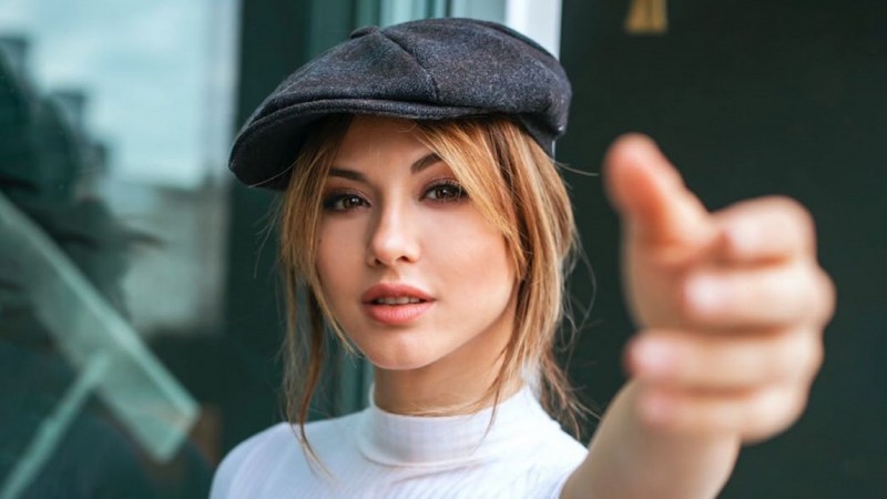 Flor Vigna aprovecha la cuarentena para bebotear