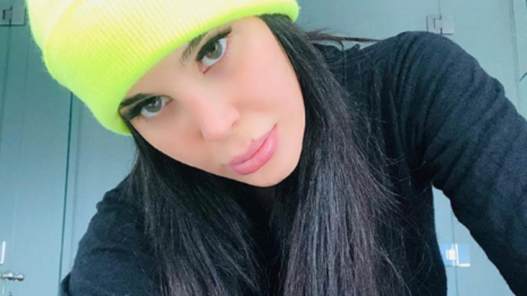 Charlotte Caniggia hizo arder las redes en la cama y recién bañadita