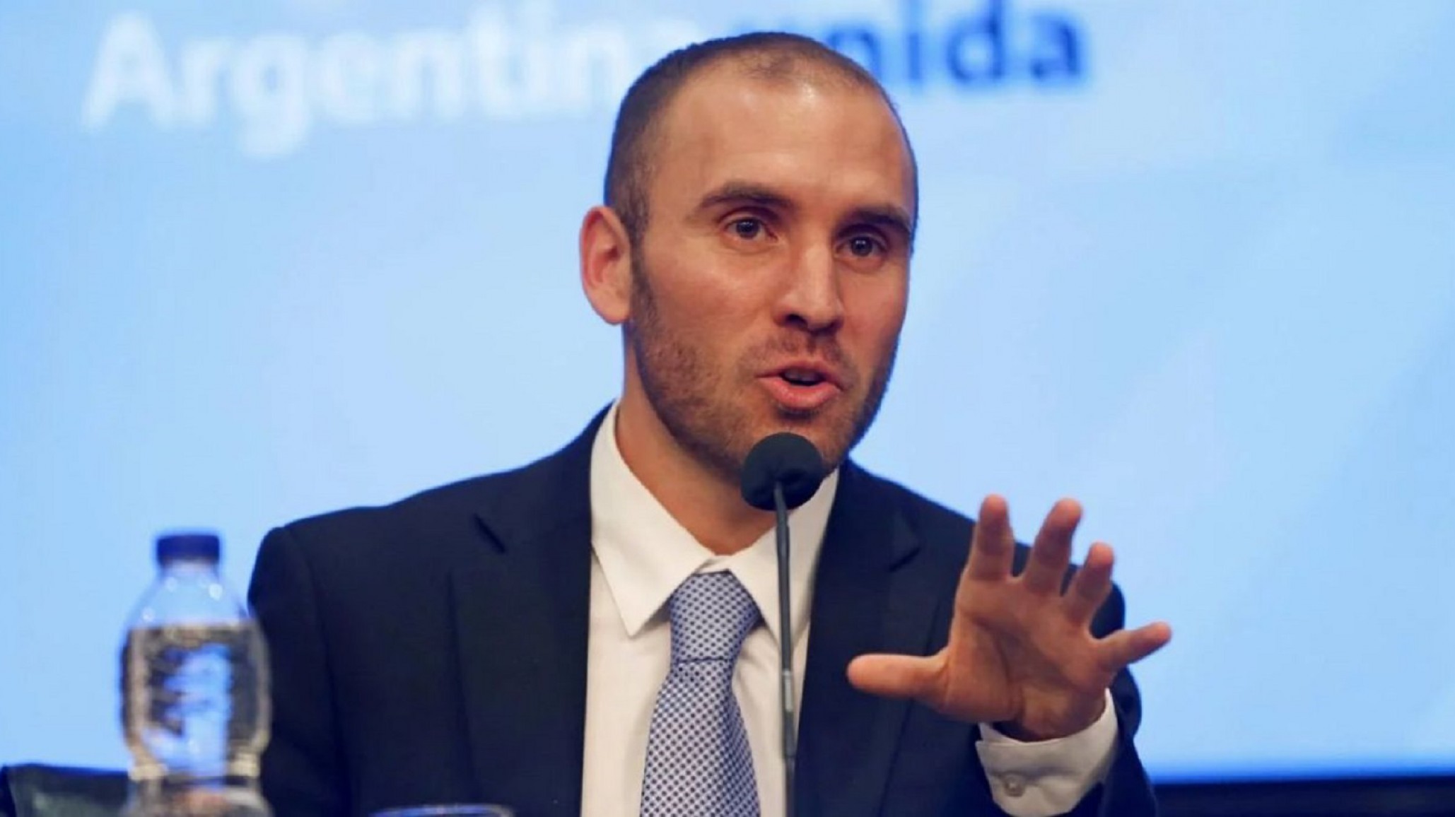 Martín Guzmán: “La pandemia genera dificultades en todo el país”