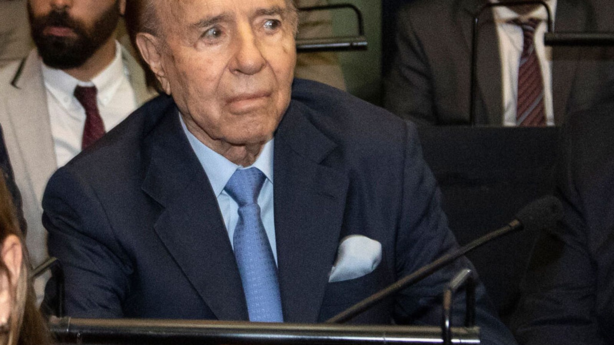 Carlos Menem fue internado nuevamente