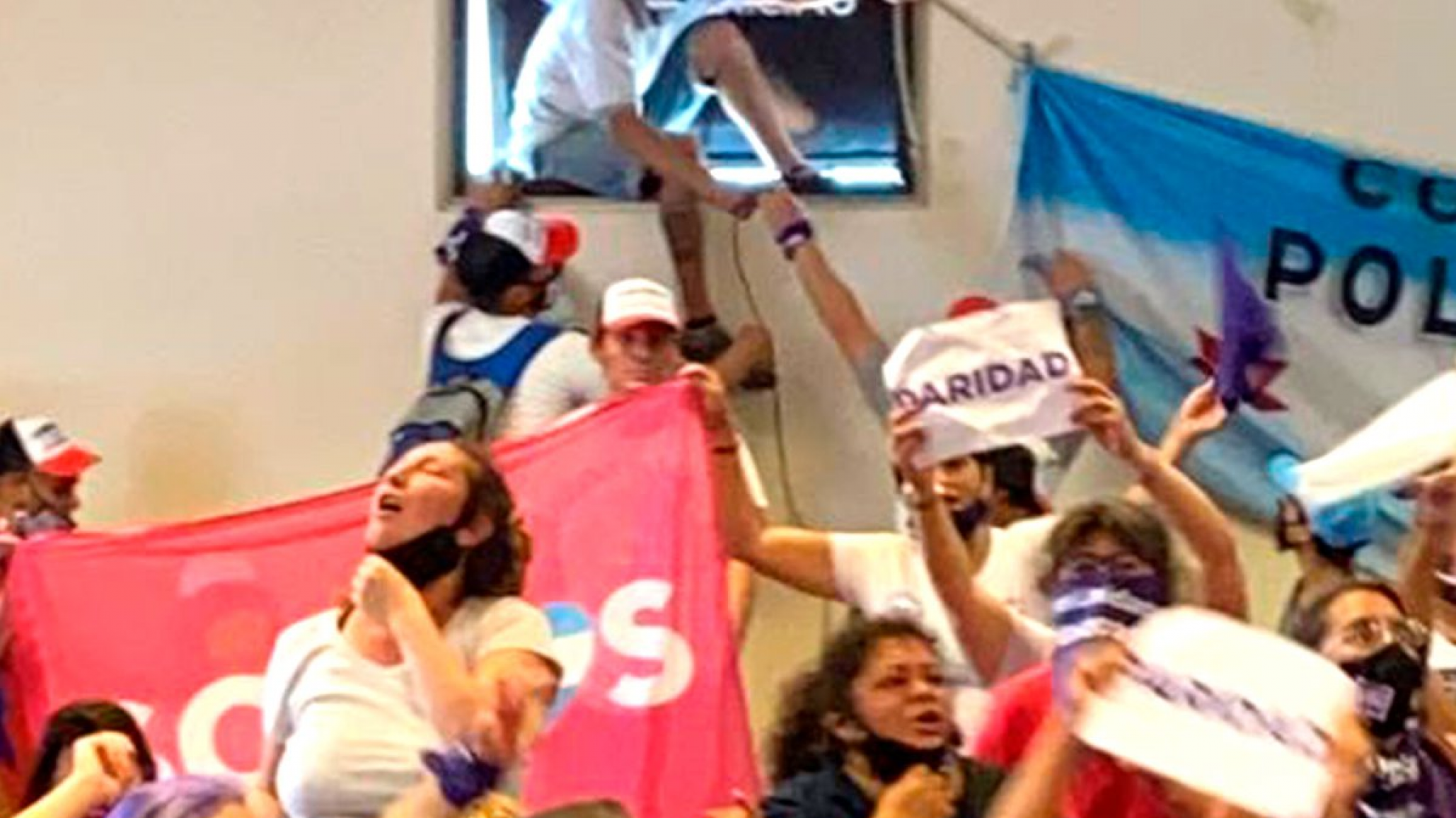 Militantes de CTEP tomaron el Concejo Deliberante de Tigre