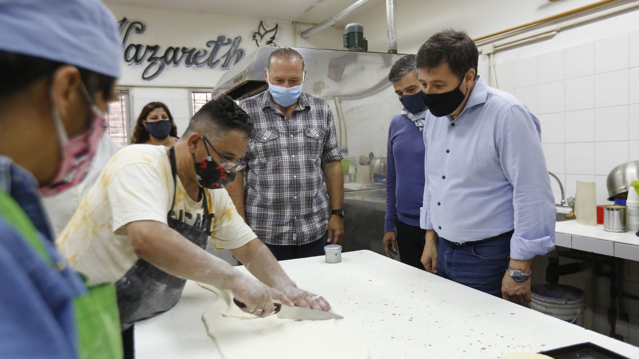 Daniel Arroyo anunció la entrega de insumos en el Hogar Protegido Jesús de Nazareth