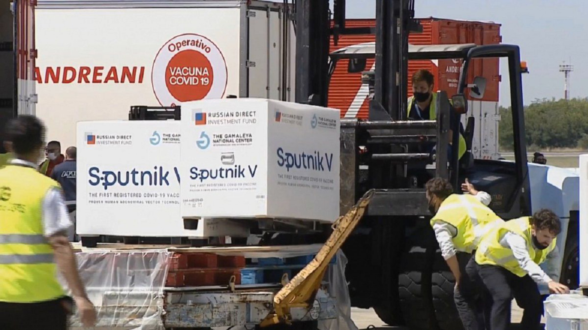 La vacunación comienza mañana a las 9hs en simultáneo en todo el país