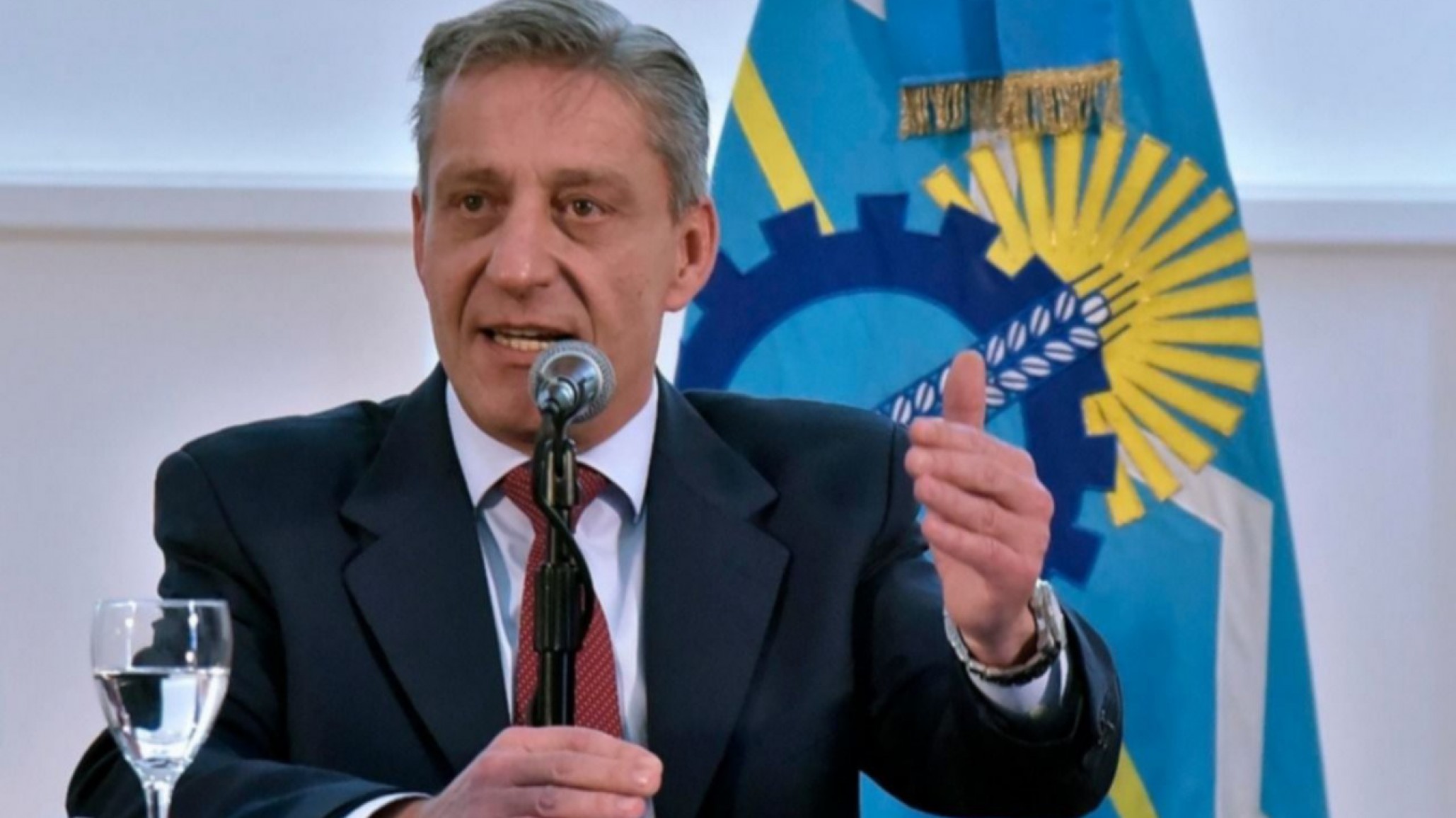 Mariano Arcioni aseguró que “el adelantamiento de elecciones es una alternativa”