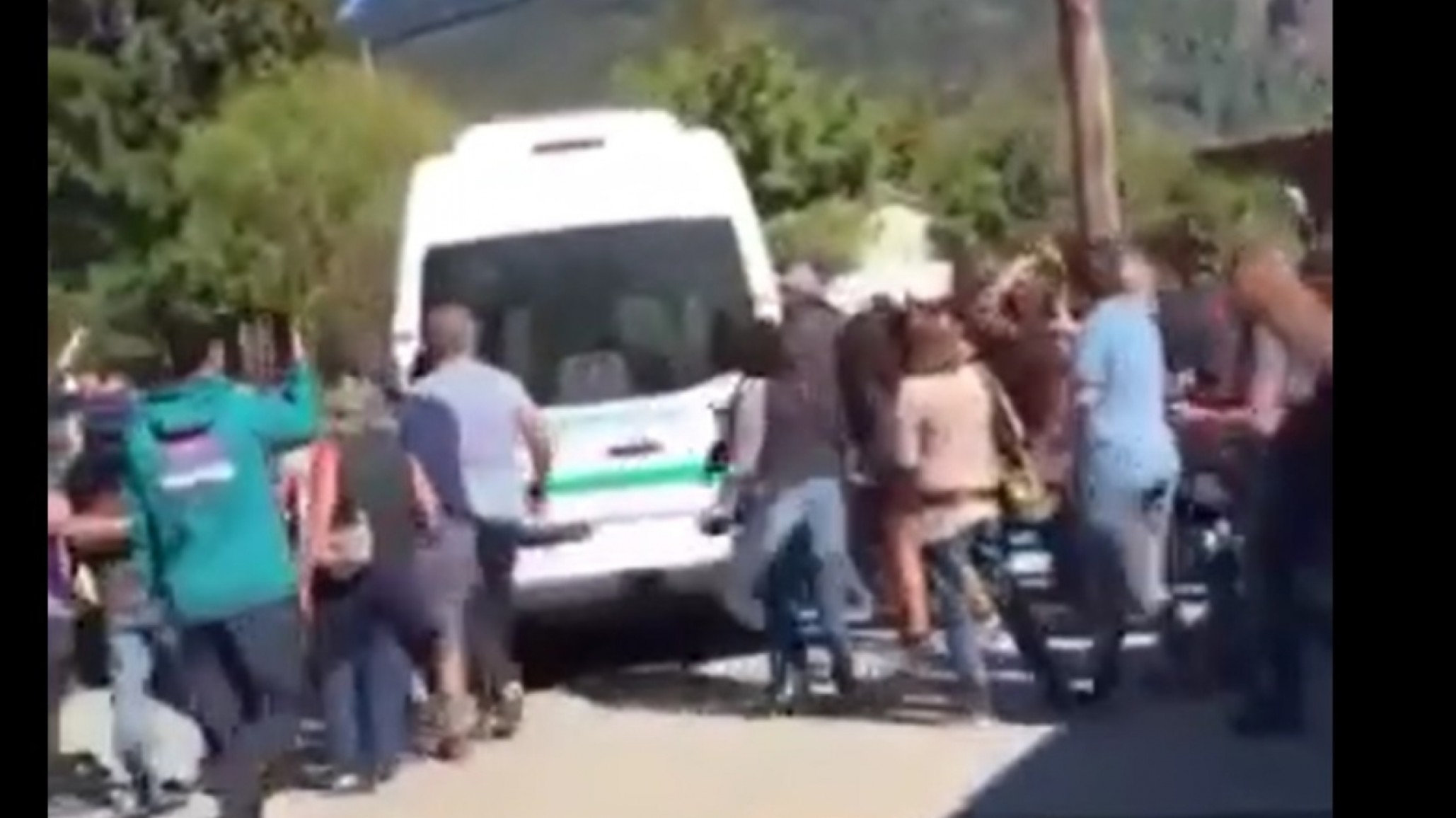 Identificaron a los agresores de Alberto Fernández por un video