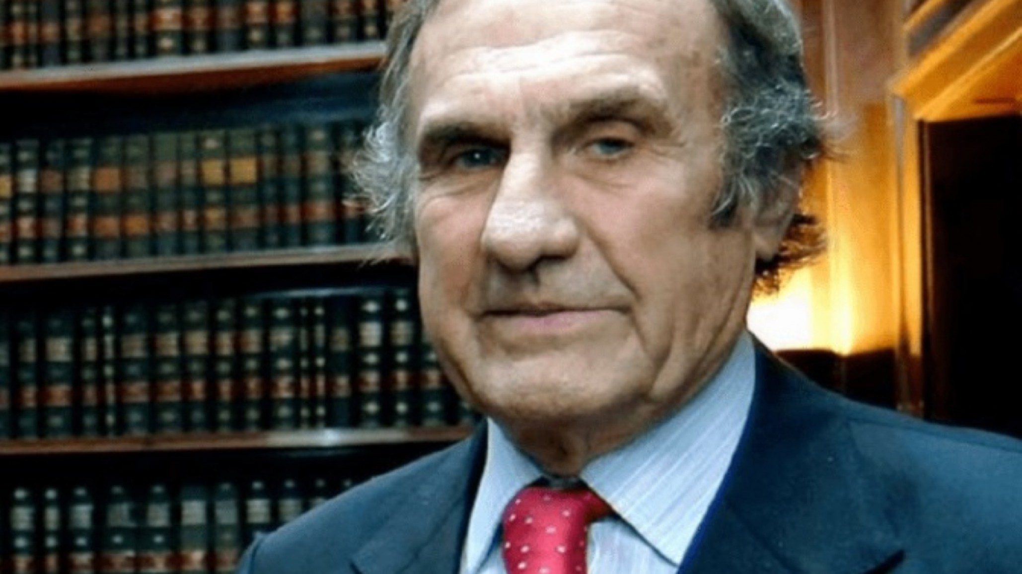 Piden dadores de sangre para Carlos Reutemann, tuvo otra hemorragia digestiva