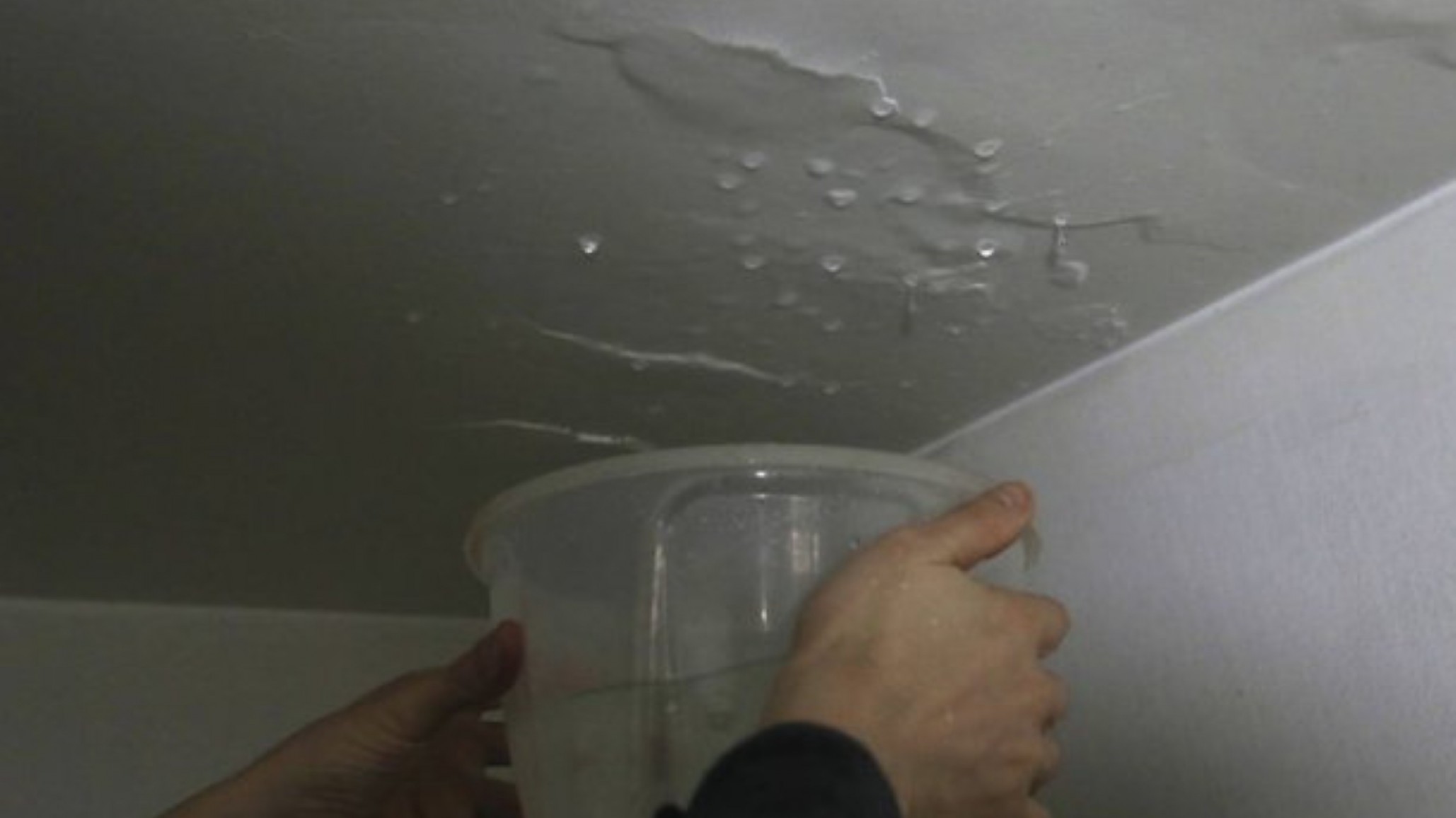 Reclamo de docente en Comodoro “Cuando llueve parece que no tenemos techo”