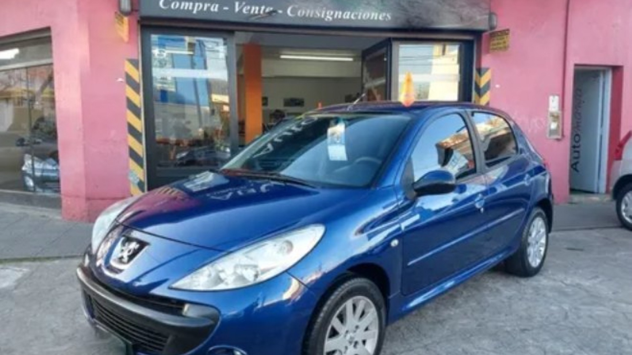 Un cliente se llevó un auto para probar y no lo devolvió