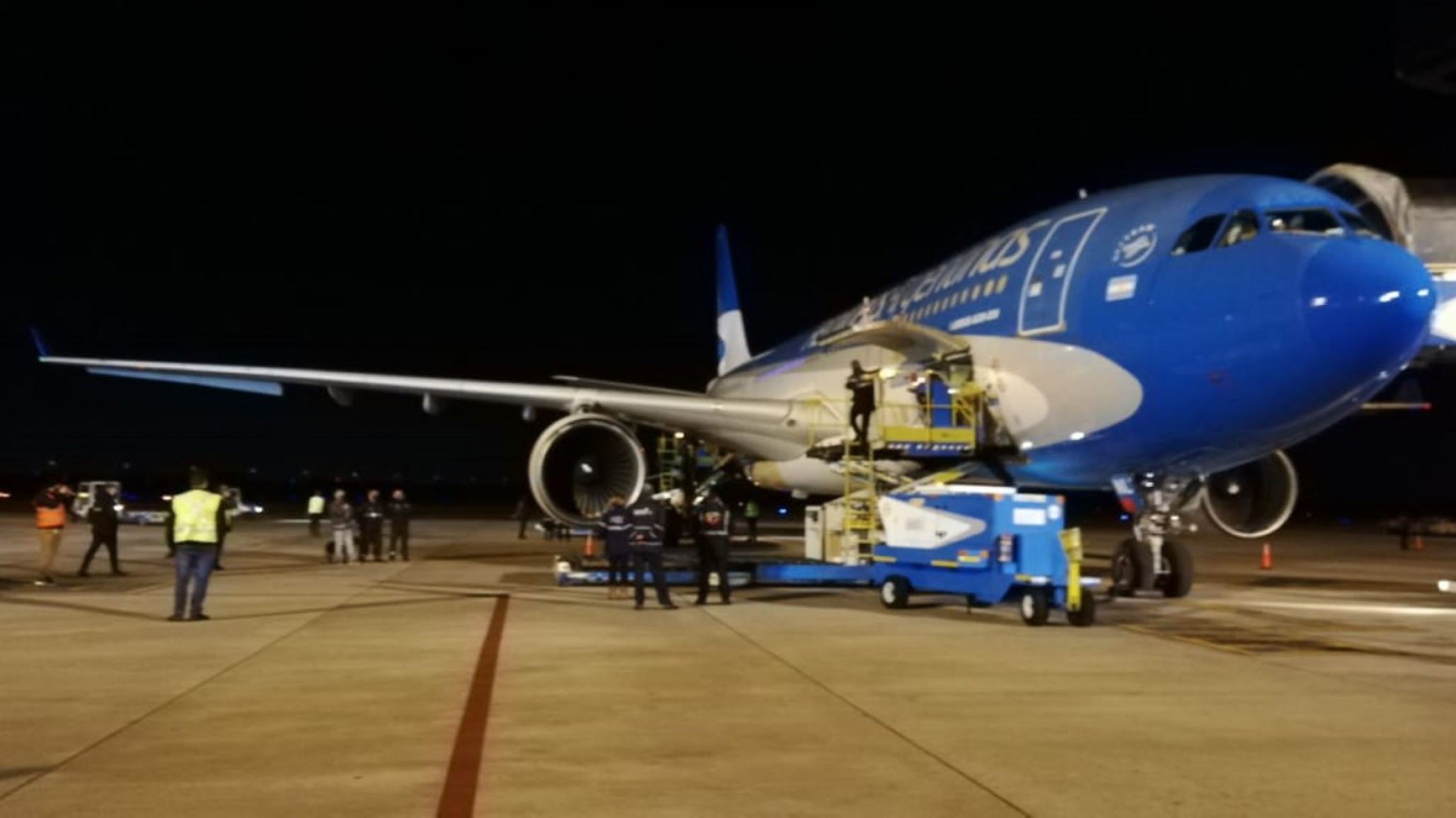 Llegaron 3.5 millones de dosis de la vacuna Moderna al país