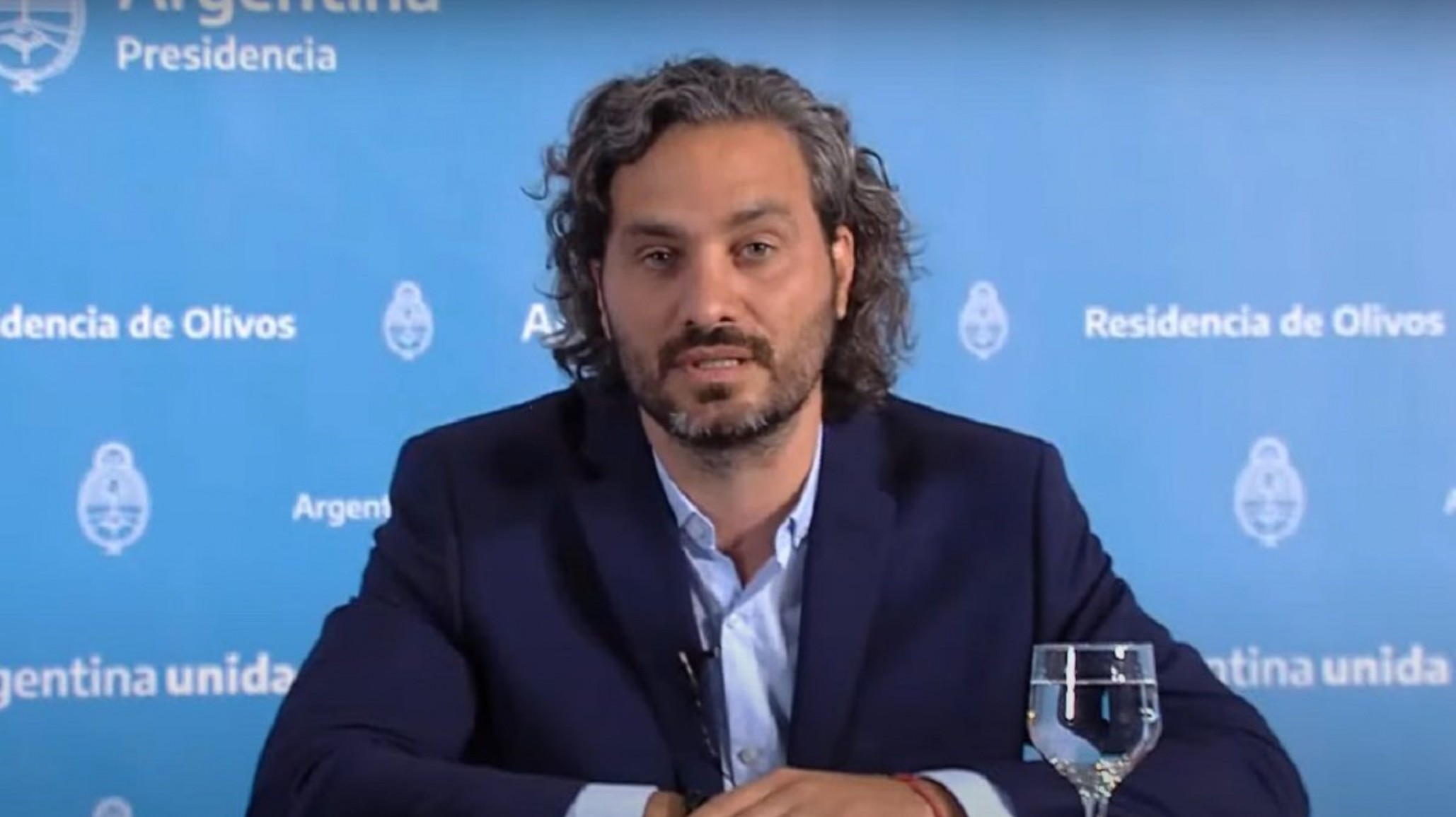 Santiago Cafiero: “Que sigan hablando, nosotros seguimos trayendo vacunas”