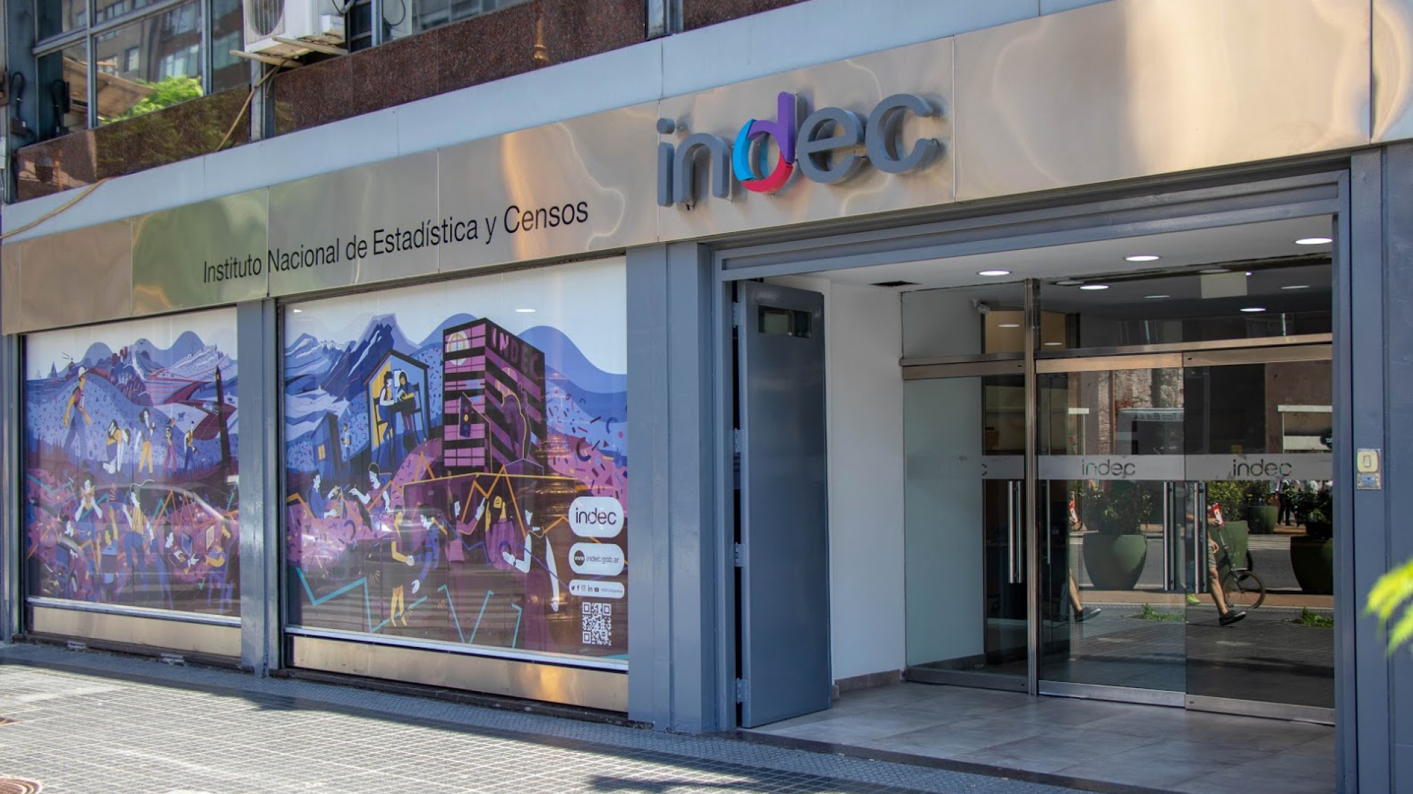 Indec: Una familia tipo necesitó $67.576,66 para superar el umbral de pobreza