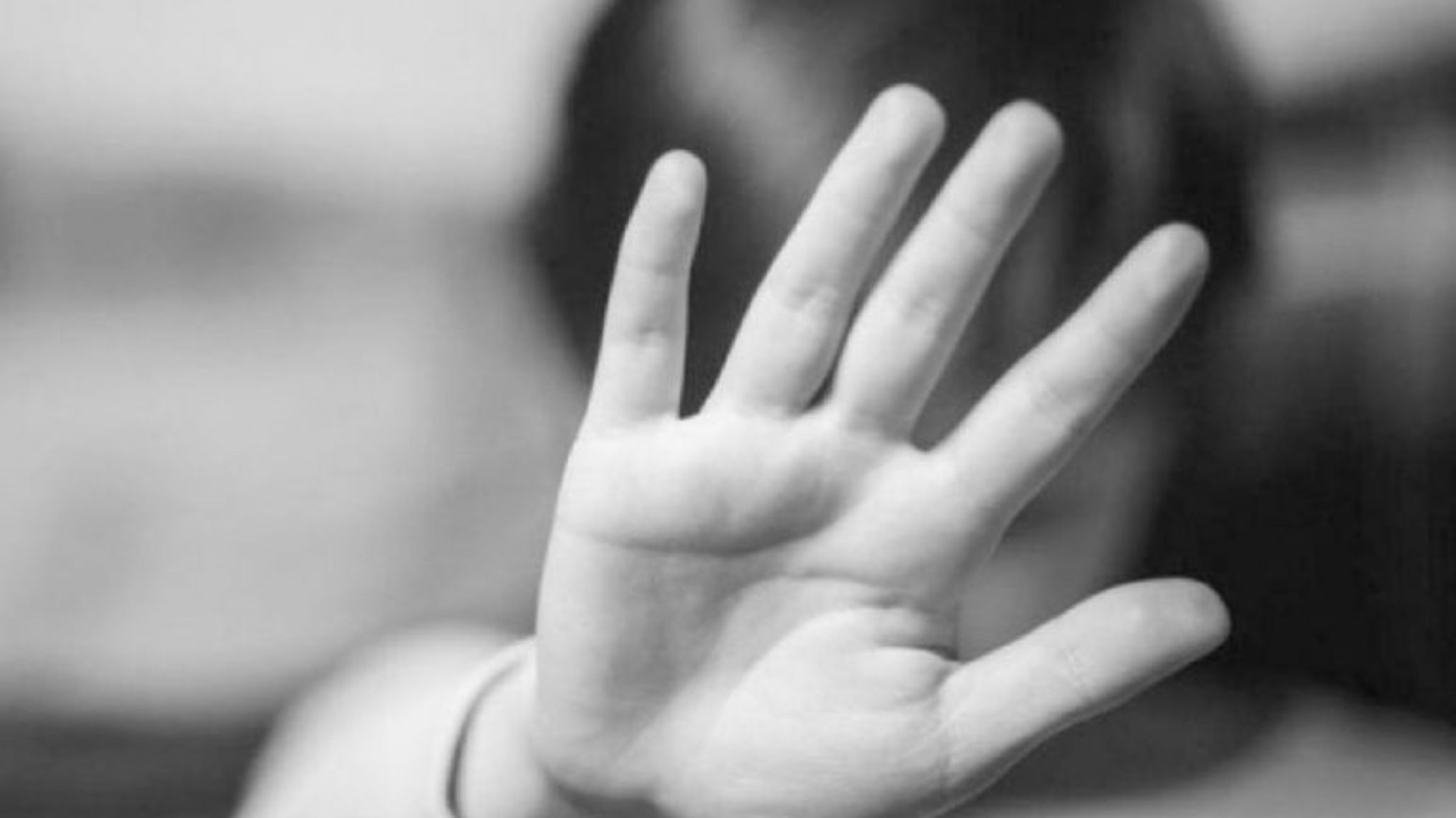 Un hombre fue condenado por golpear con un cinturón a su hijo de 10 años