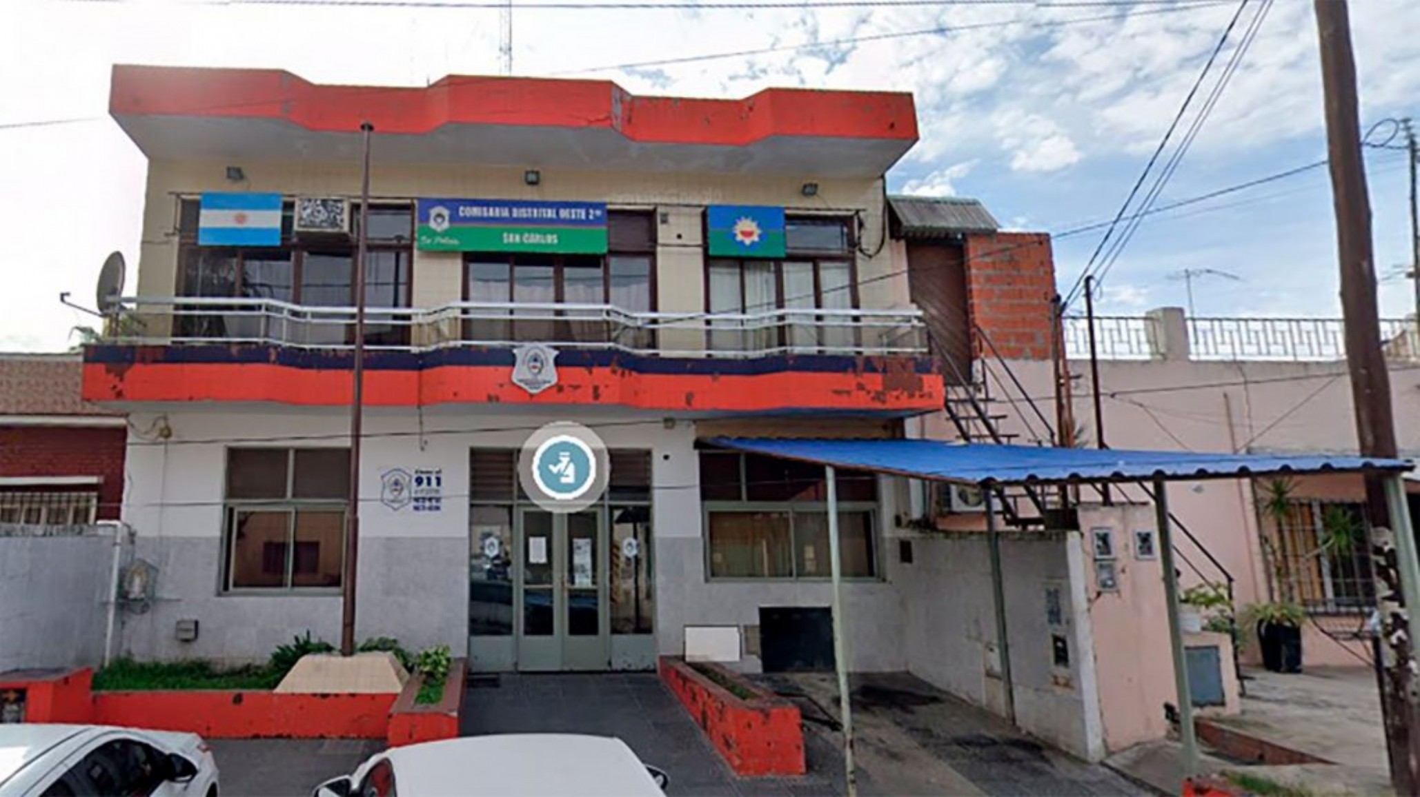 Detuvieron a 3 policías por secuestrar y exigirle coimas a una mujer