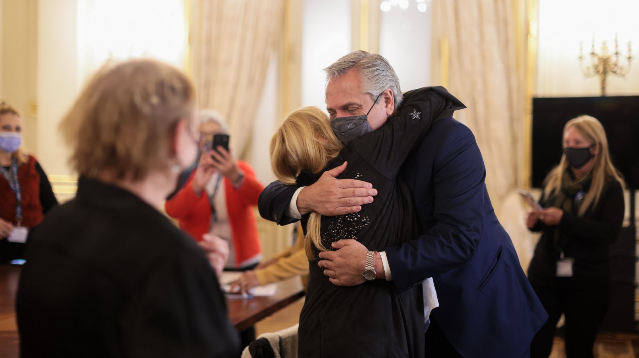 Alberto Fernández estuvo con las primeras jubiladas por Tareas De Cuidado “Hemos reparado una injusticia”