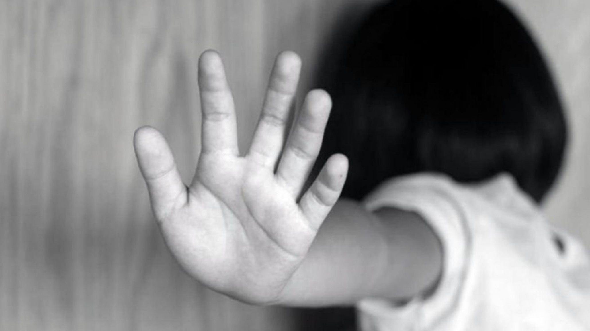 Detuvieron a una mujer que abusó sexualmente de un bebé al que quería adoptar