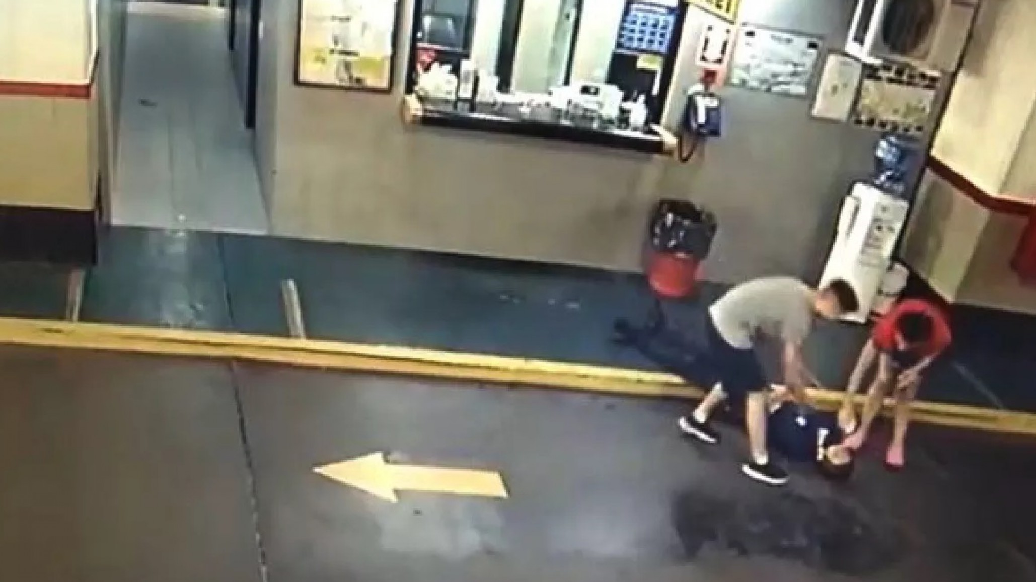 Renunció el abogado del adolescente que agredió al playero porque la familia no lo entrega a la Justicia