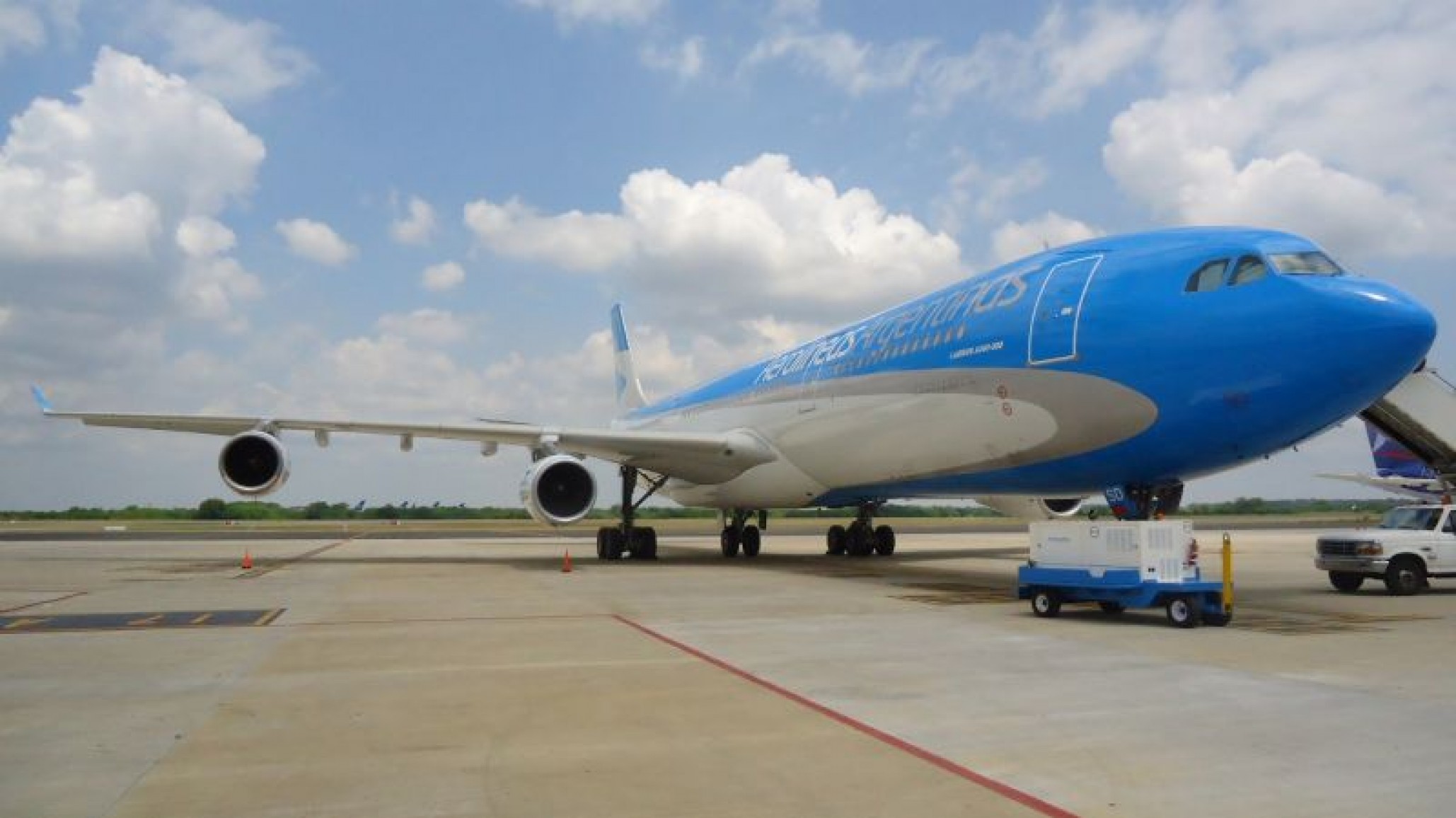 Ya está en Argentina el vuelo que trajo 14 mil toneladas de insumos médicos desde China