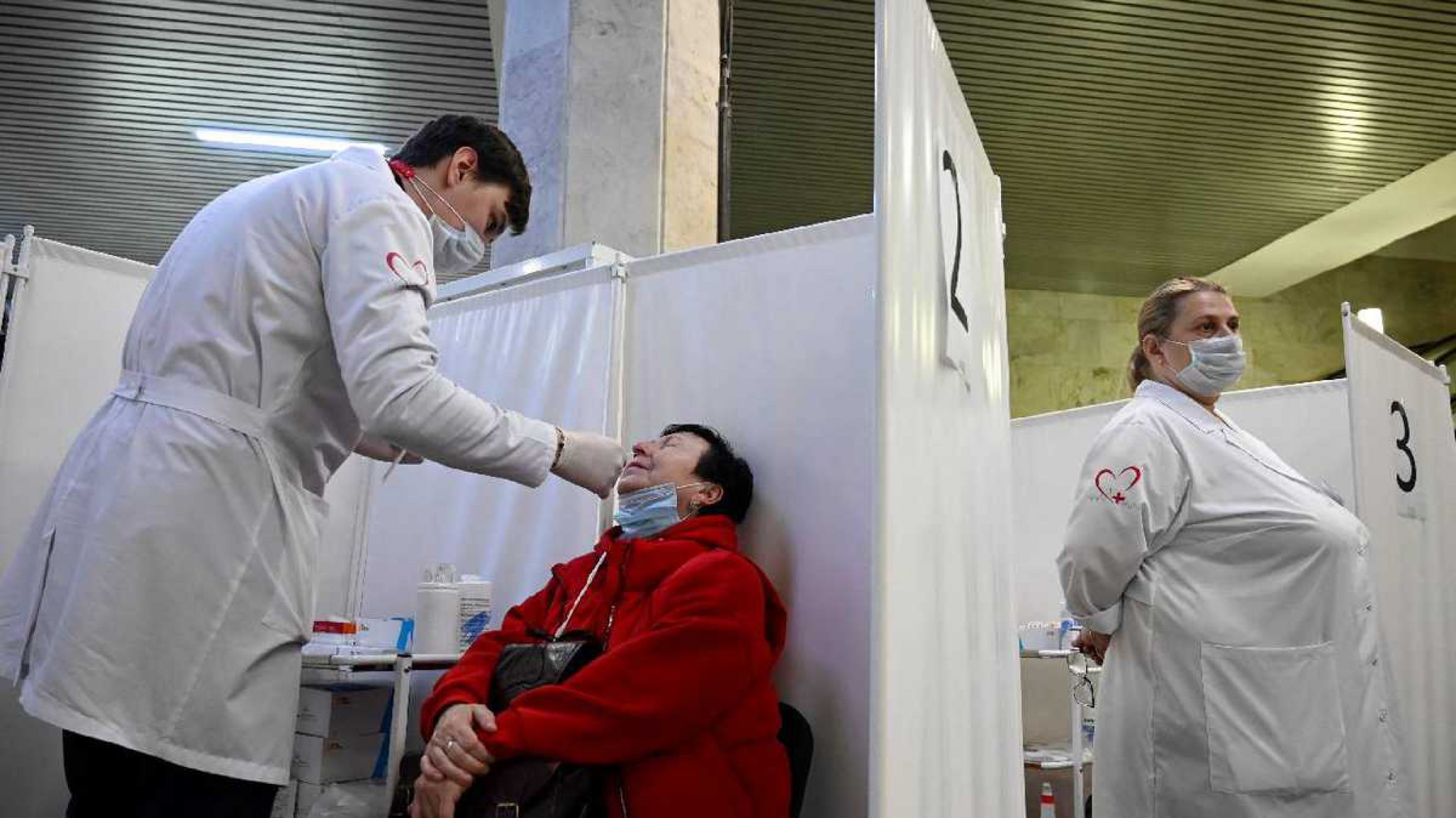 4.555 nuevos casos de Covid-19 hoy, es el número más alto en tres meses