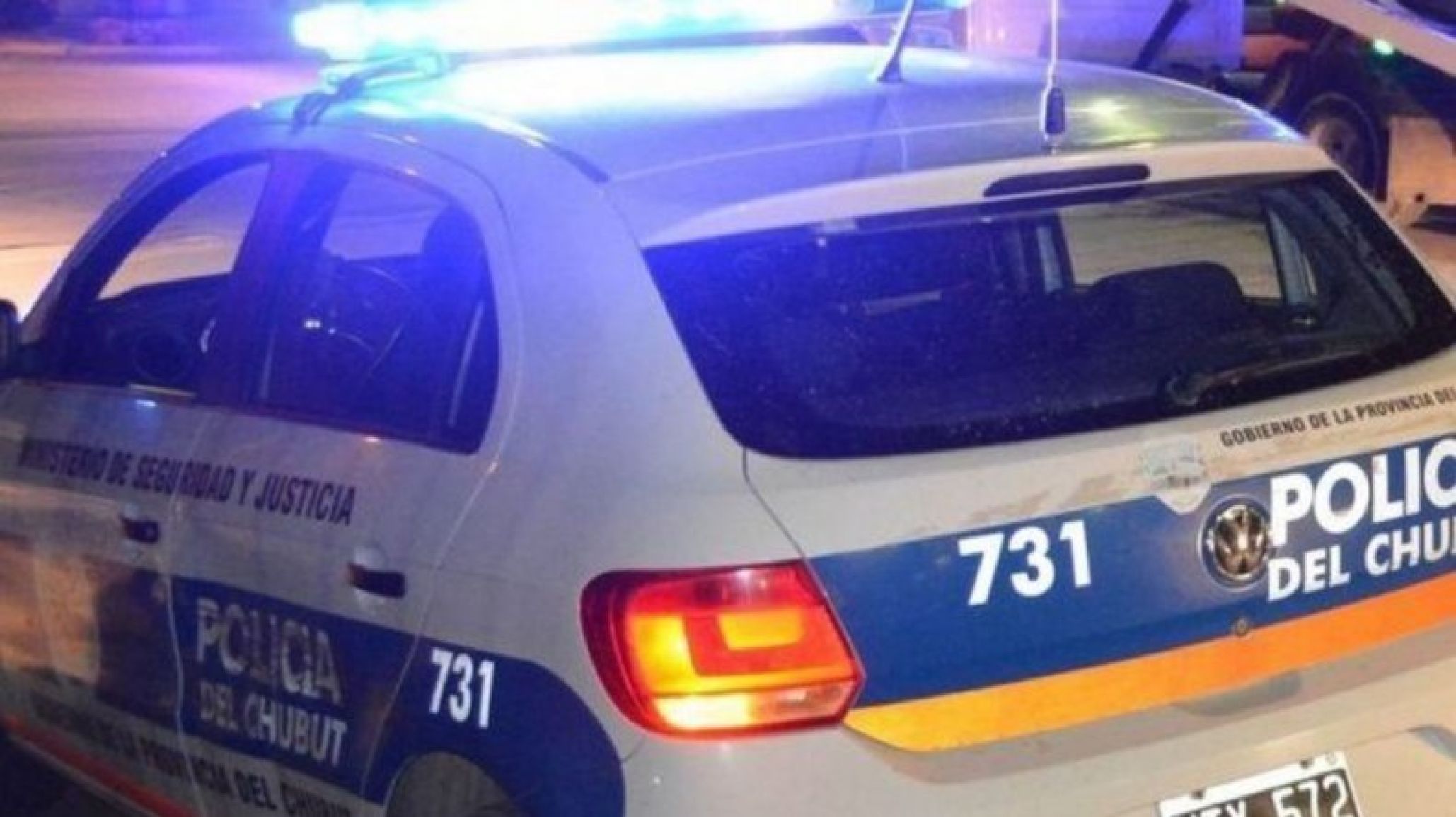 Cinco personas usurparon una casa en barrio Moure y uno terminó detenido por agredir a la Policía