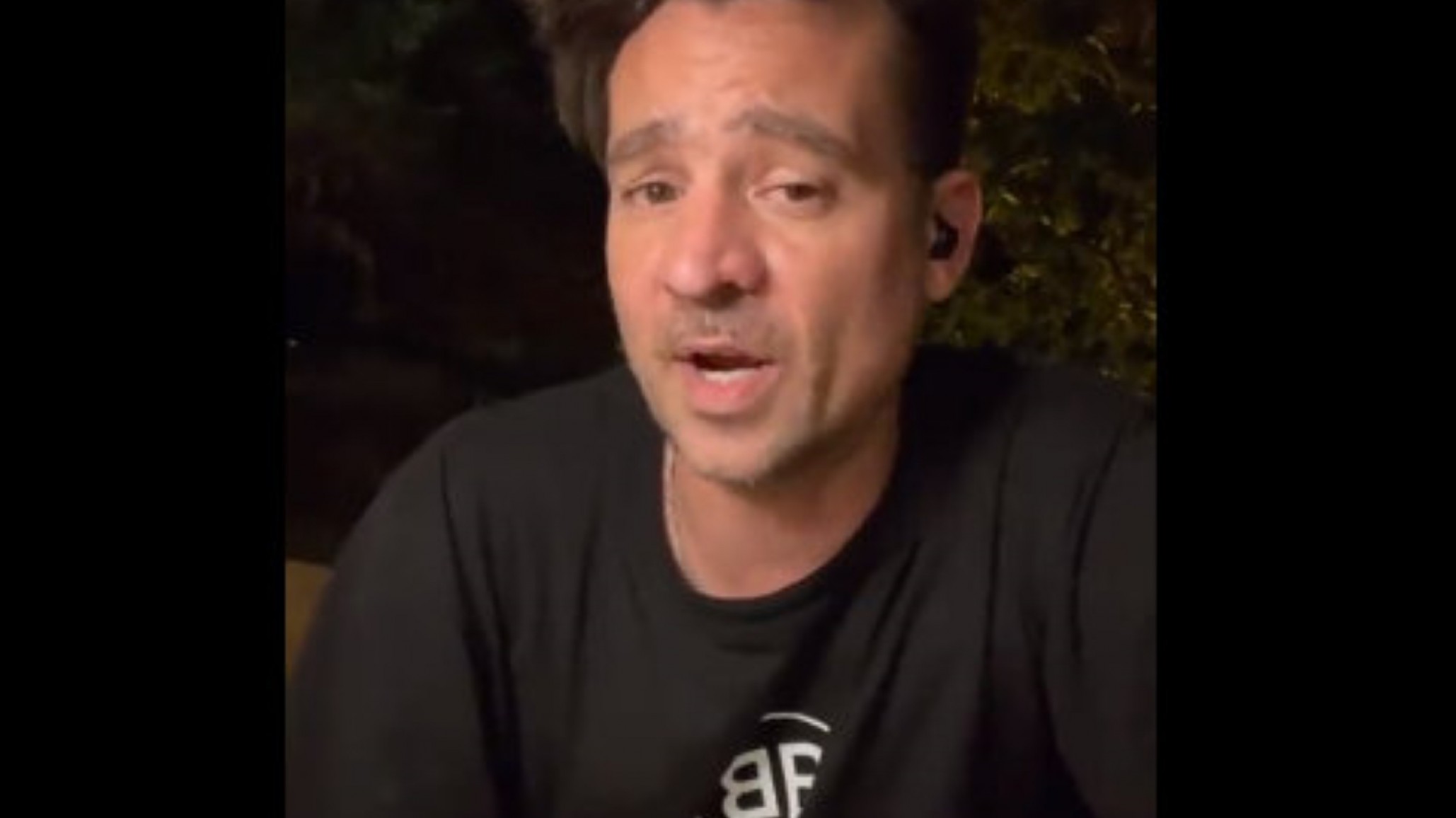 Chano publicó su número y recibió más de 49 000 mensajes “necesitaba esto para ser mejor persona”