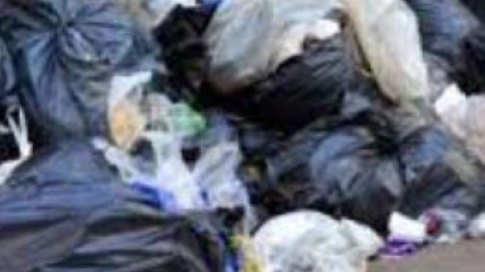 Solicitan que en días de lluvia los vecinos no saquen la basura