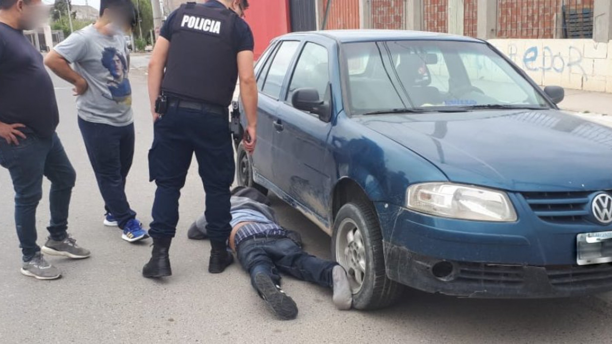 Vecinos golpearon a ladrón que encontraron robando