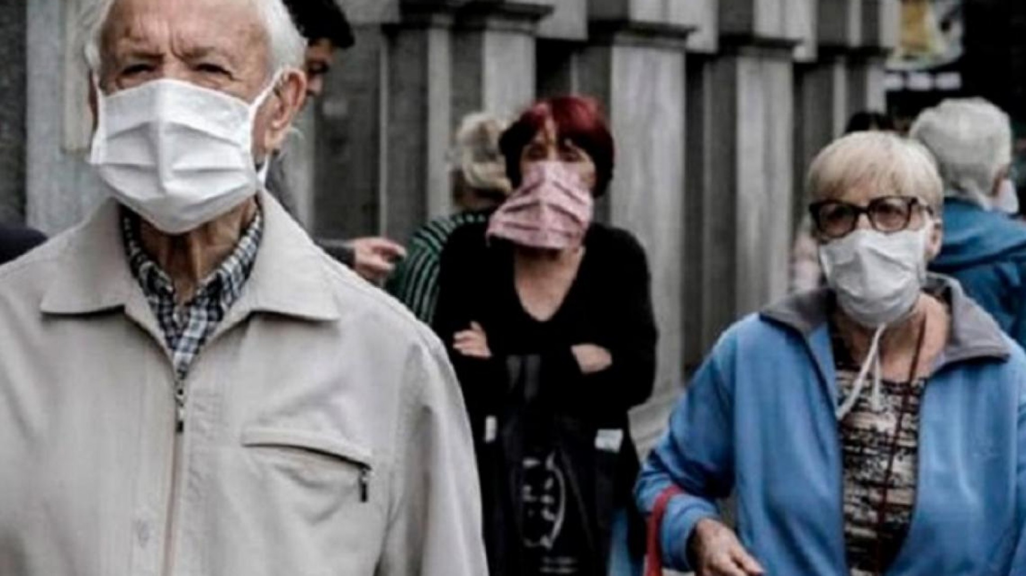 El bono para jubilados comienza a abonarse el 18 de abril: Conocé el cronograma